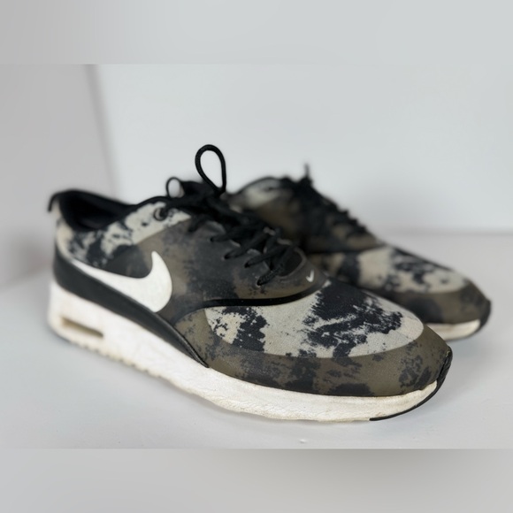Nike Camouflage Black and White Sneakers - Picture 2 of 7